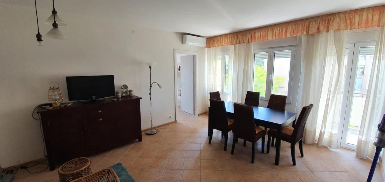 Fiuri De Tapo Apartment Grado Luaran gambar